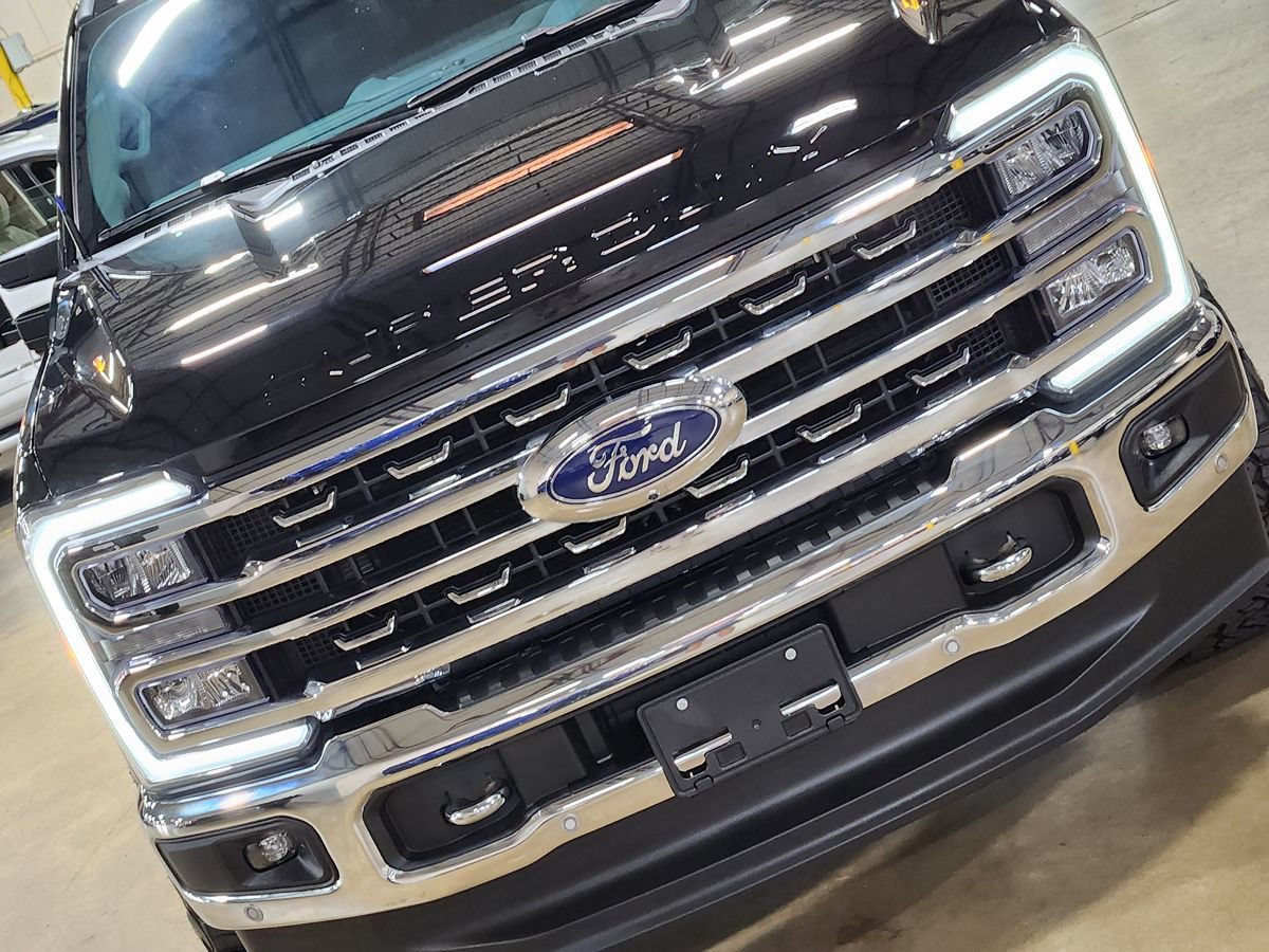 Used 2024 Ford F250 Lariat w/ Lariat Ultimate Package AWD/4WD image 19