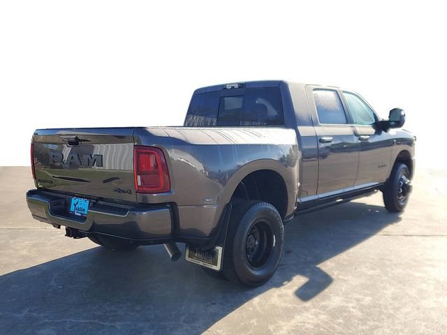 New 2026 RAM 3500 Laramie AWD/4WD image 4