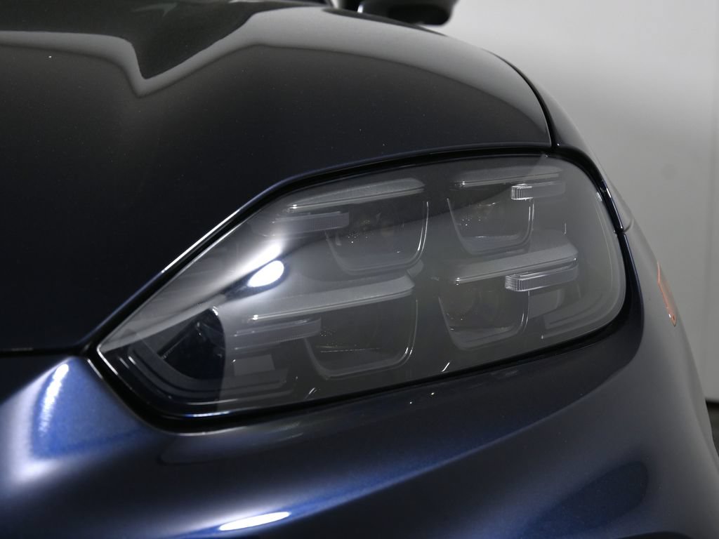New 2026 Porsche Cayenne Electric AWD/4WD image 11