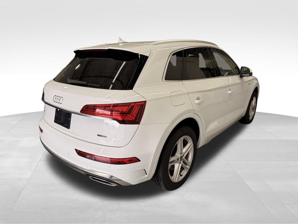 Used 2023 Audi Q5 e Premium w/ Convenience Package AWD/4WD image 6