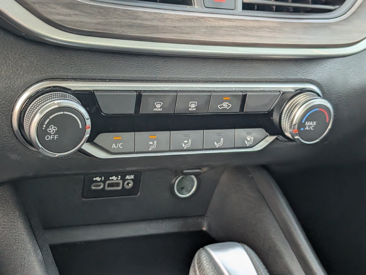 Used 2025 Nissan Altima 2.5 SV FWD image 16