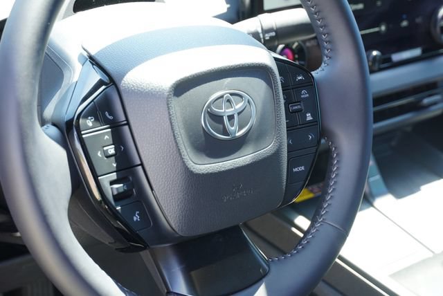 Used 2026 Toyota bZ FWD image 32