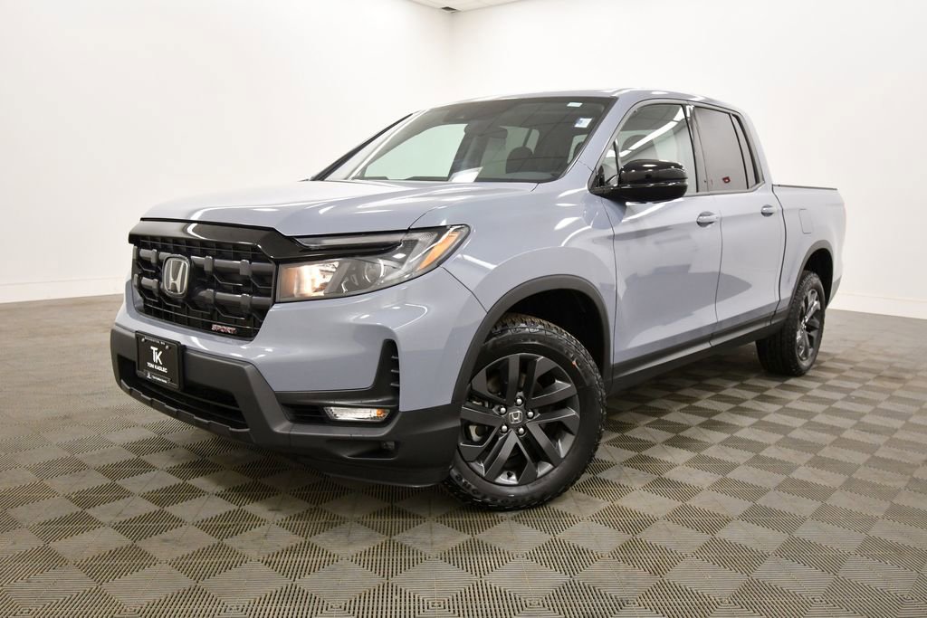 Certified 2025 Honda Ridgeline Sport image 2