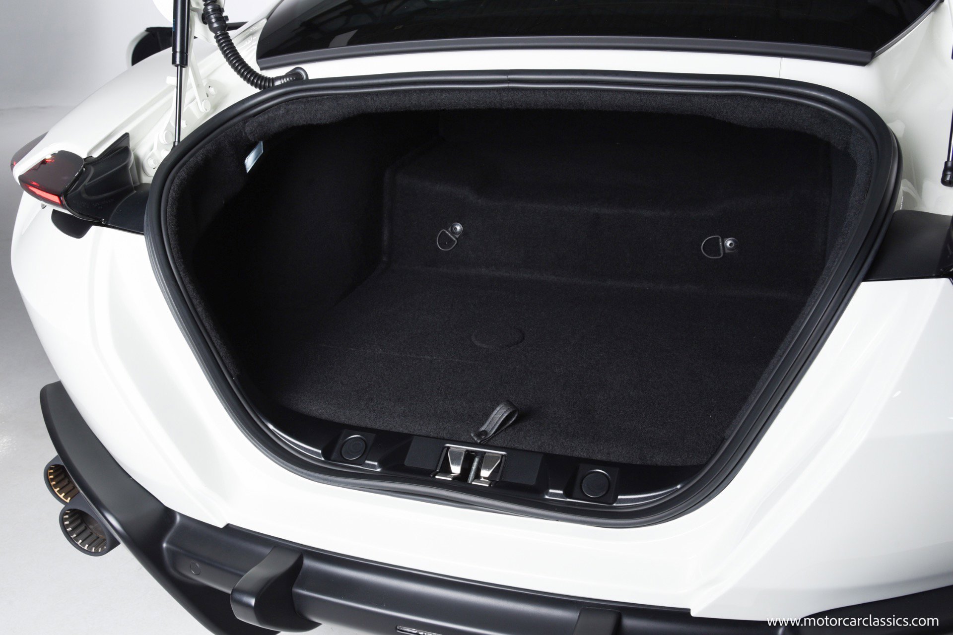 Used 2024 Ferrari Roma image 19