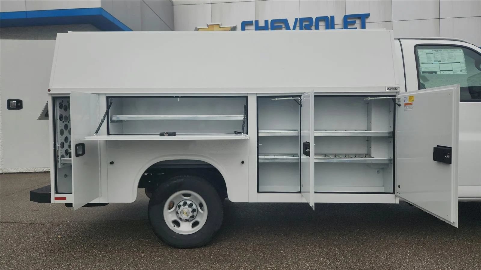 New 2025 Chevrolet Express 3500 w/ Power Convenience Package RWD image 14