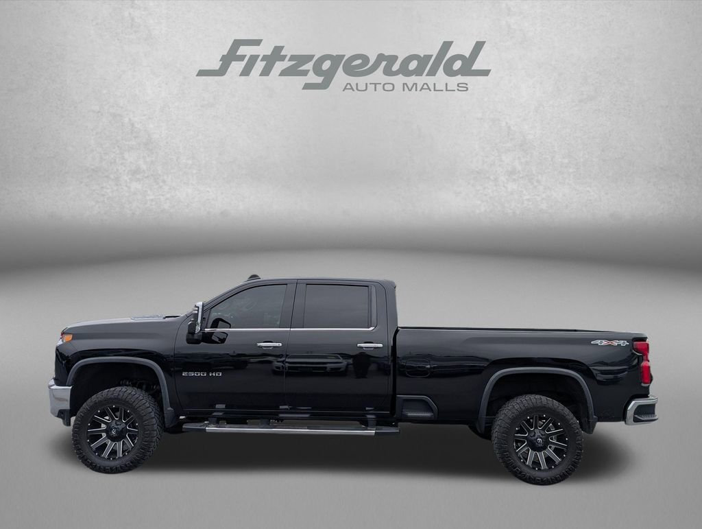 Used 2020 Chevrolet Silverado 2500 LTZ w/ LTZ Convenience Package AWD/4WD image 3