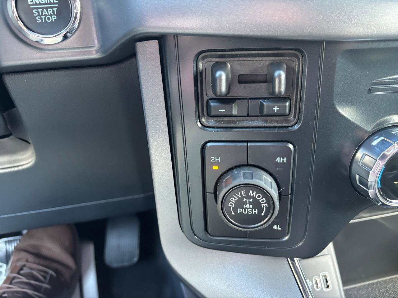 New 2026 Ford F150 XLT w/ Equipment Group 302A MID image 22