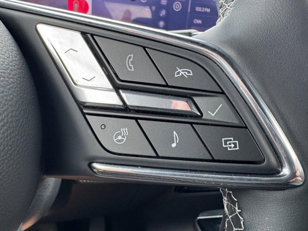 Used 2025 Buick Enclave Sport Touring w/ Power Package image 19