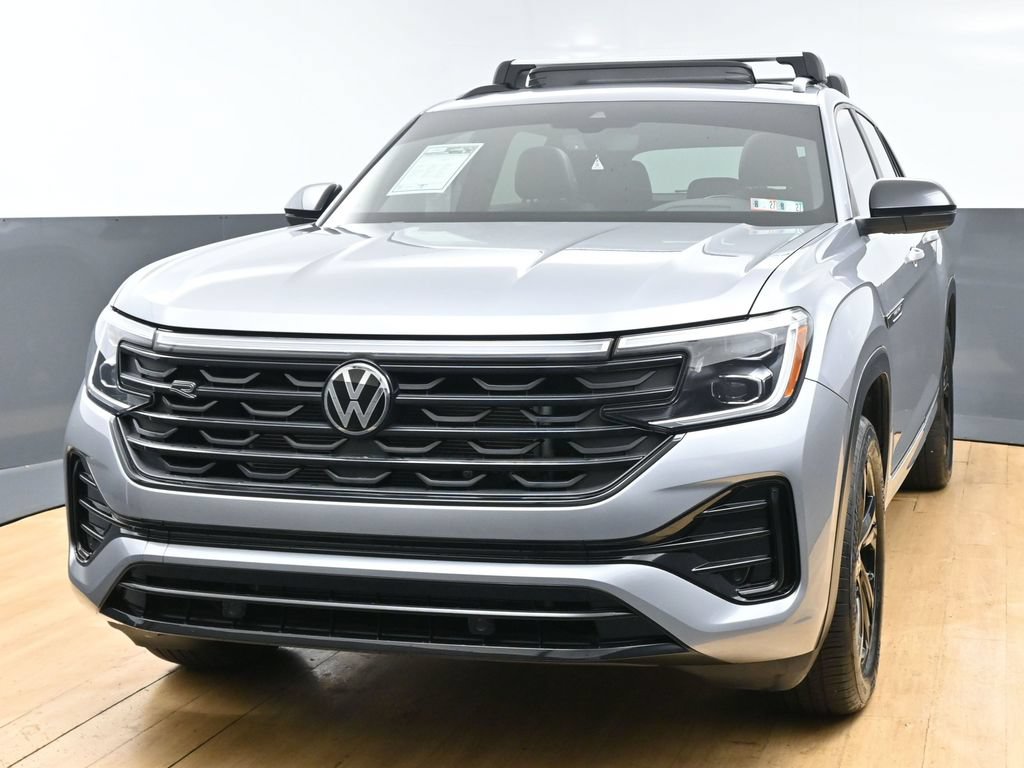 Used 2025 Volkswagen Atlas Cross Sport SEL R-Line AWD/4WD image 5