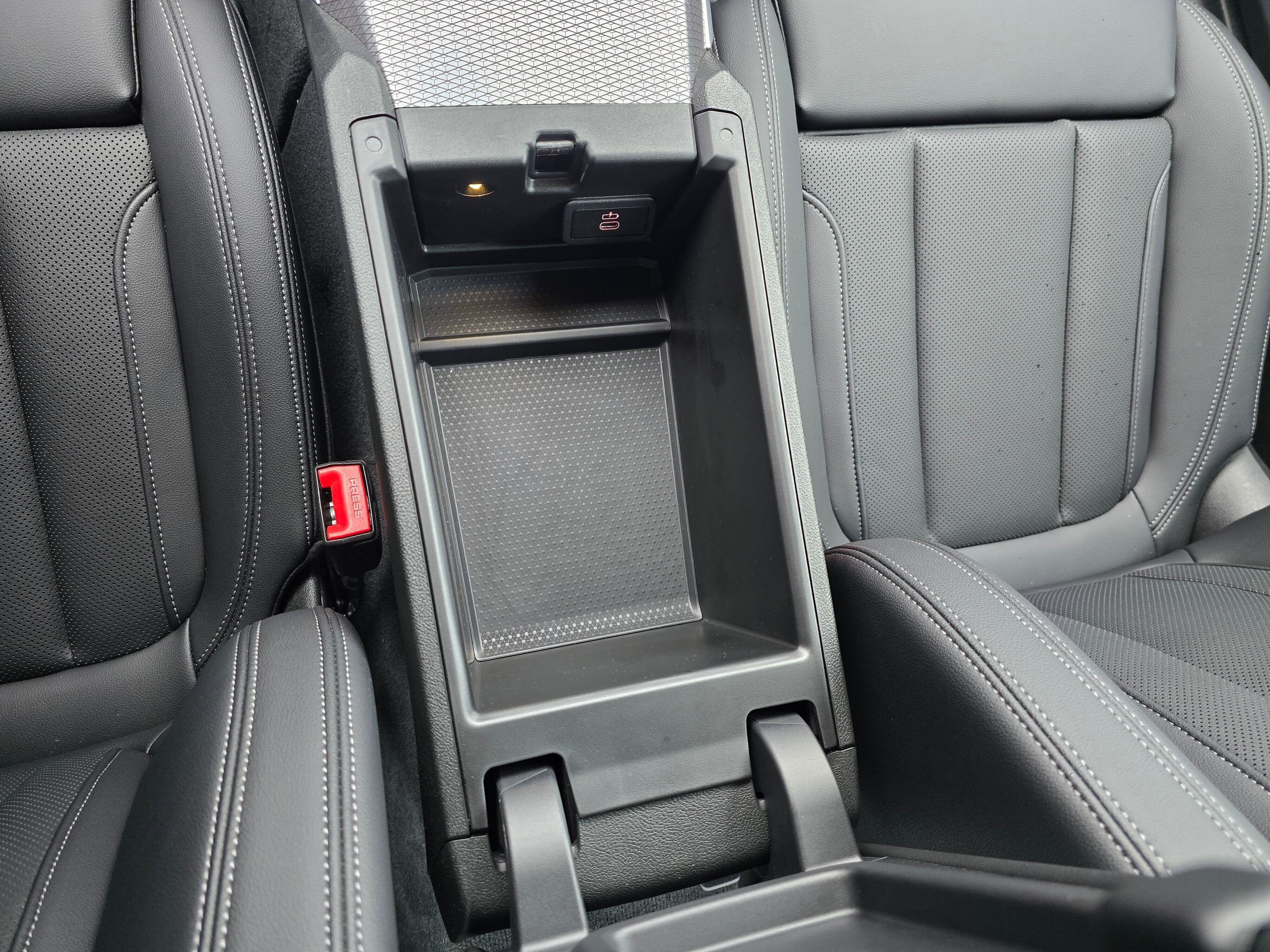 Certified 2025 BMW 330i xDrive Sedan w/ Premium Package image 25