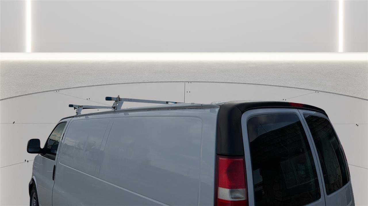 Used 2014 GMC Savana 1500 AWD image 32