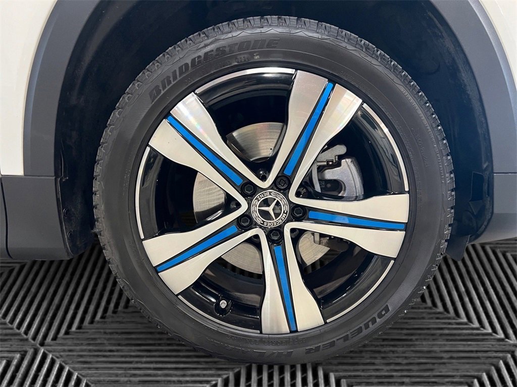 Used 2022 Mercedes-Benz EQB 300 4MATIC image 12