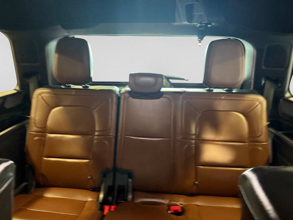 Used 2023 Lincoln Navigator Reserve AWD/4WD image 40