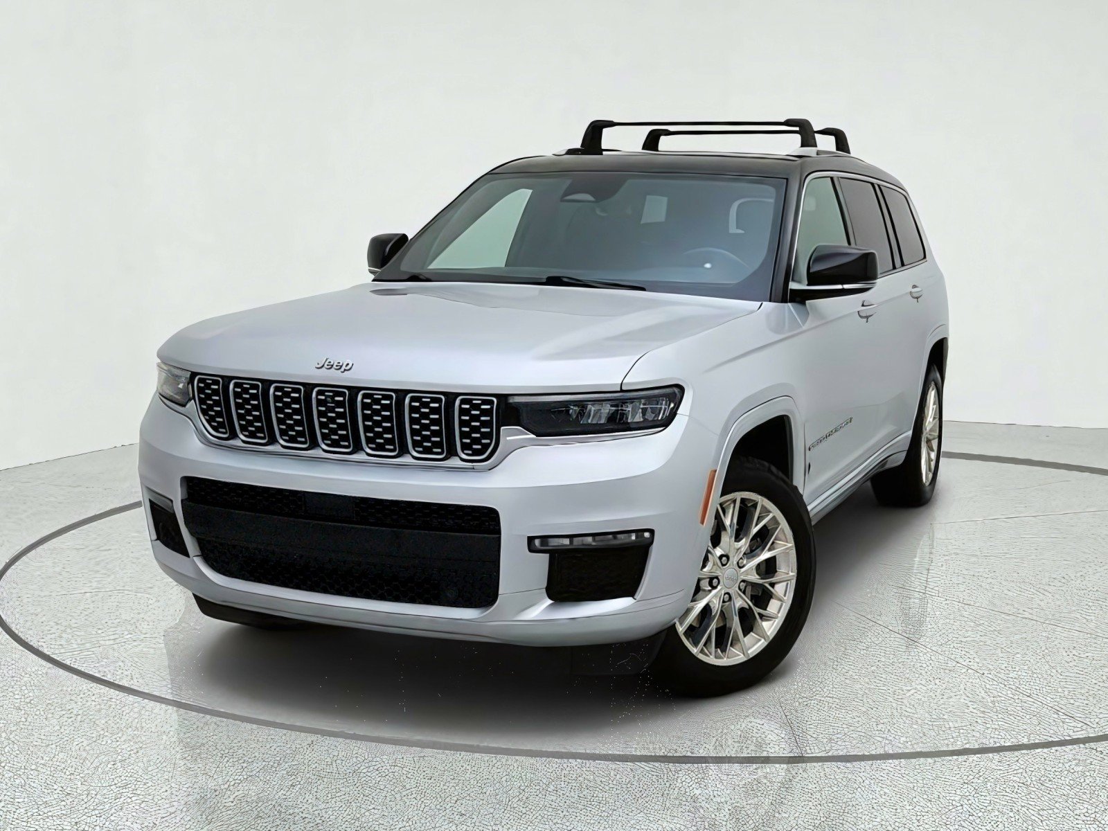 Used 2021 Jeep Grand Cherokee L Summit w/ Luxury Tech Group V AWD/4WD image 2