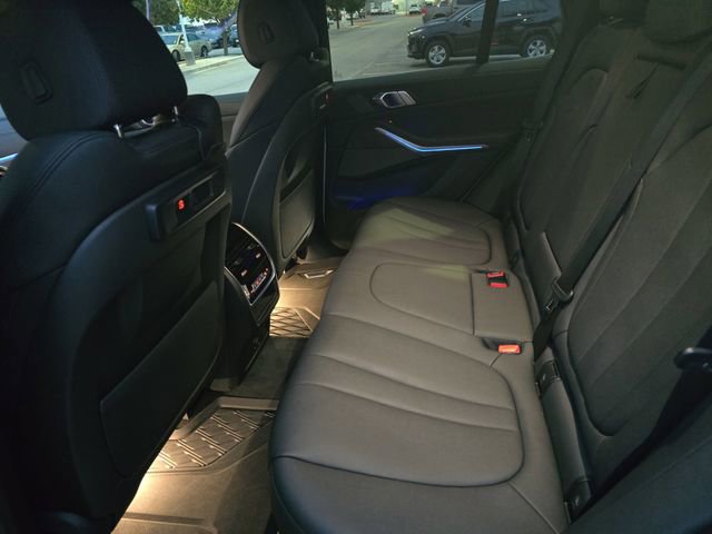 Used 2021 BMW X5 xDrive40i w/ Premium Package image 14