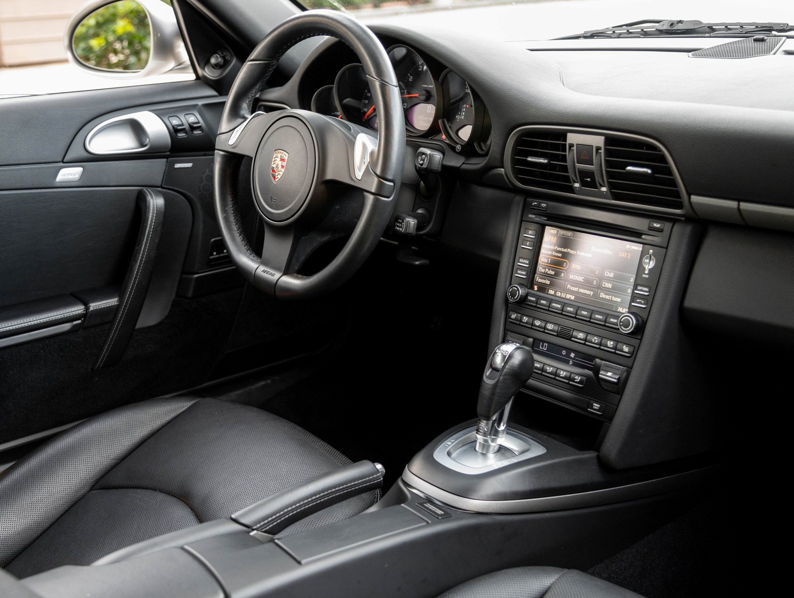 Used 2011 Porsche 911 Carrera image 12