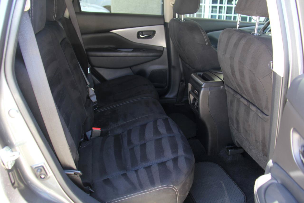 Used 2020 Nissan Murano S FWD image 26