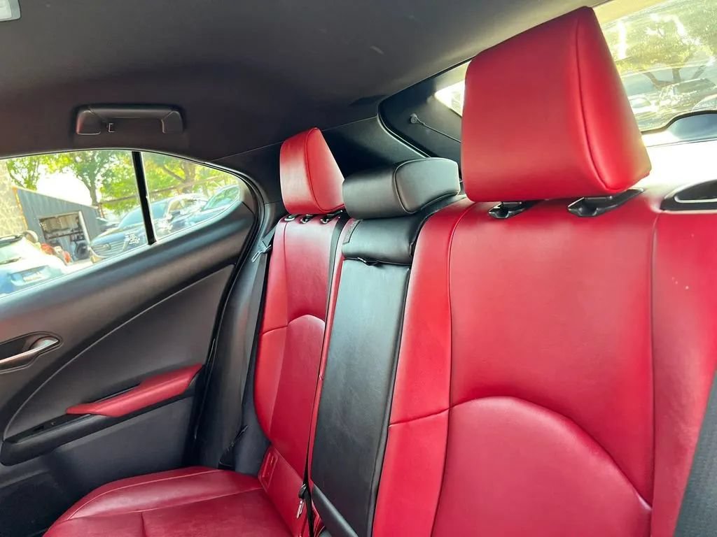 Used 2020 Lexus UX 250h F Sport AWD/4WD image 41