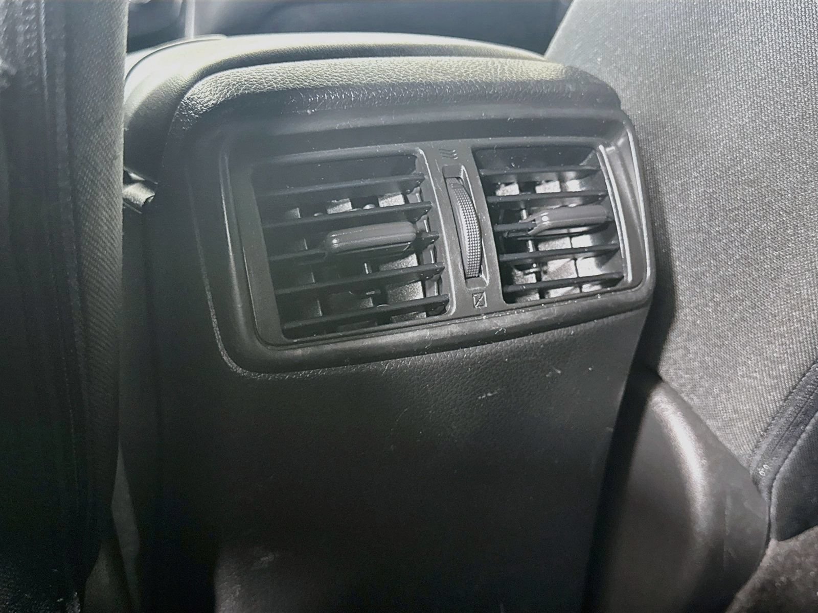 Used 2019 Nissan Rogue SV w/ Sun & Sound Touring Package AWD/4WD image 24