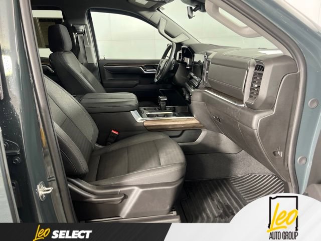 Used 2025 Chevrolet Silverado 1500 LT w/ Z71 Off-Road Package AWD/4WD image 10