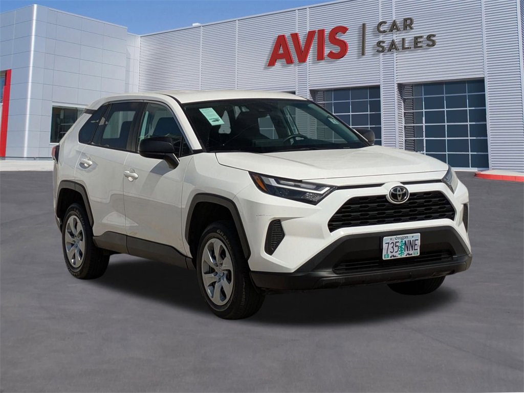 Used 2024 Toyota RAV4 LE image 3