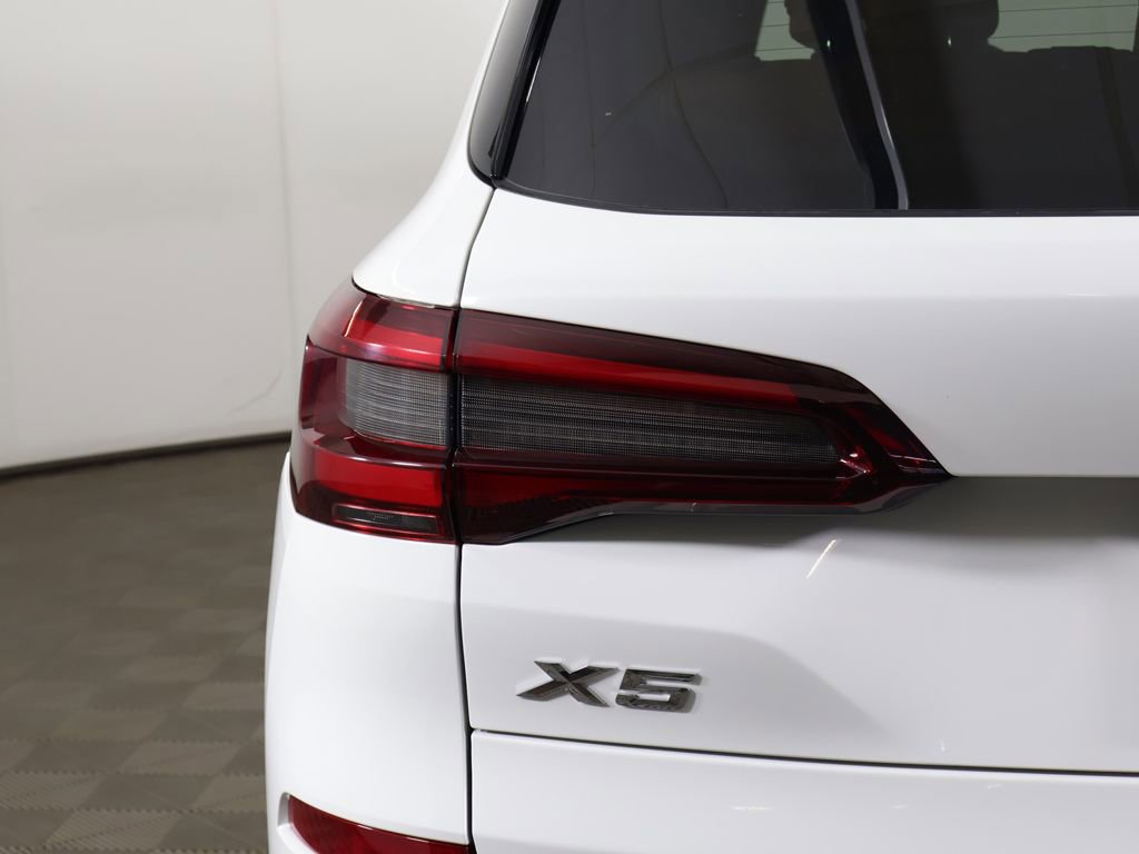 Used 2022 BMW X5 xDrive40i AWD/4WD image 19