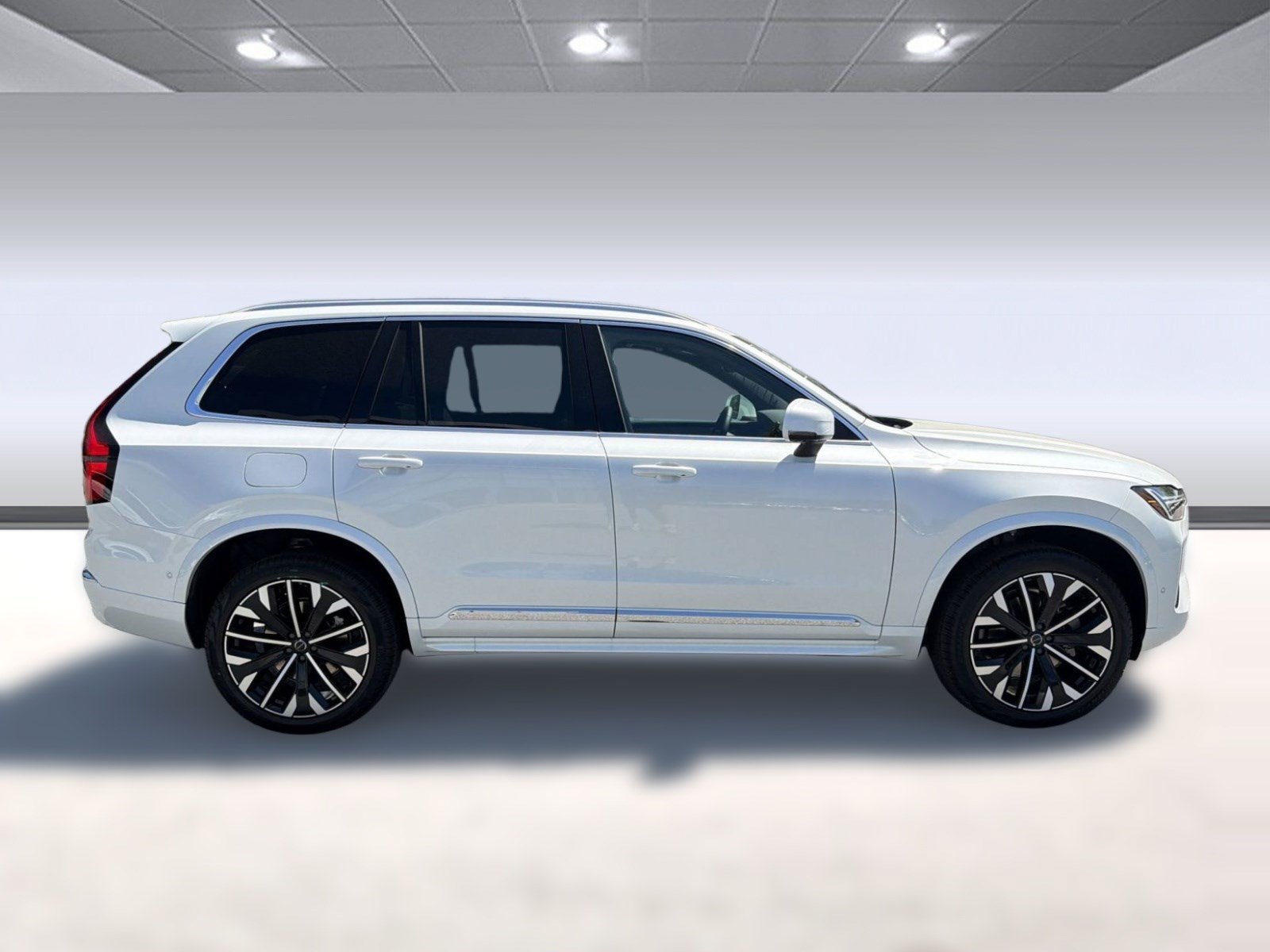 New 2026 Volvo XC90 B6 Plus w/ Protection Package Premier AWD/4WD image 8