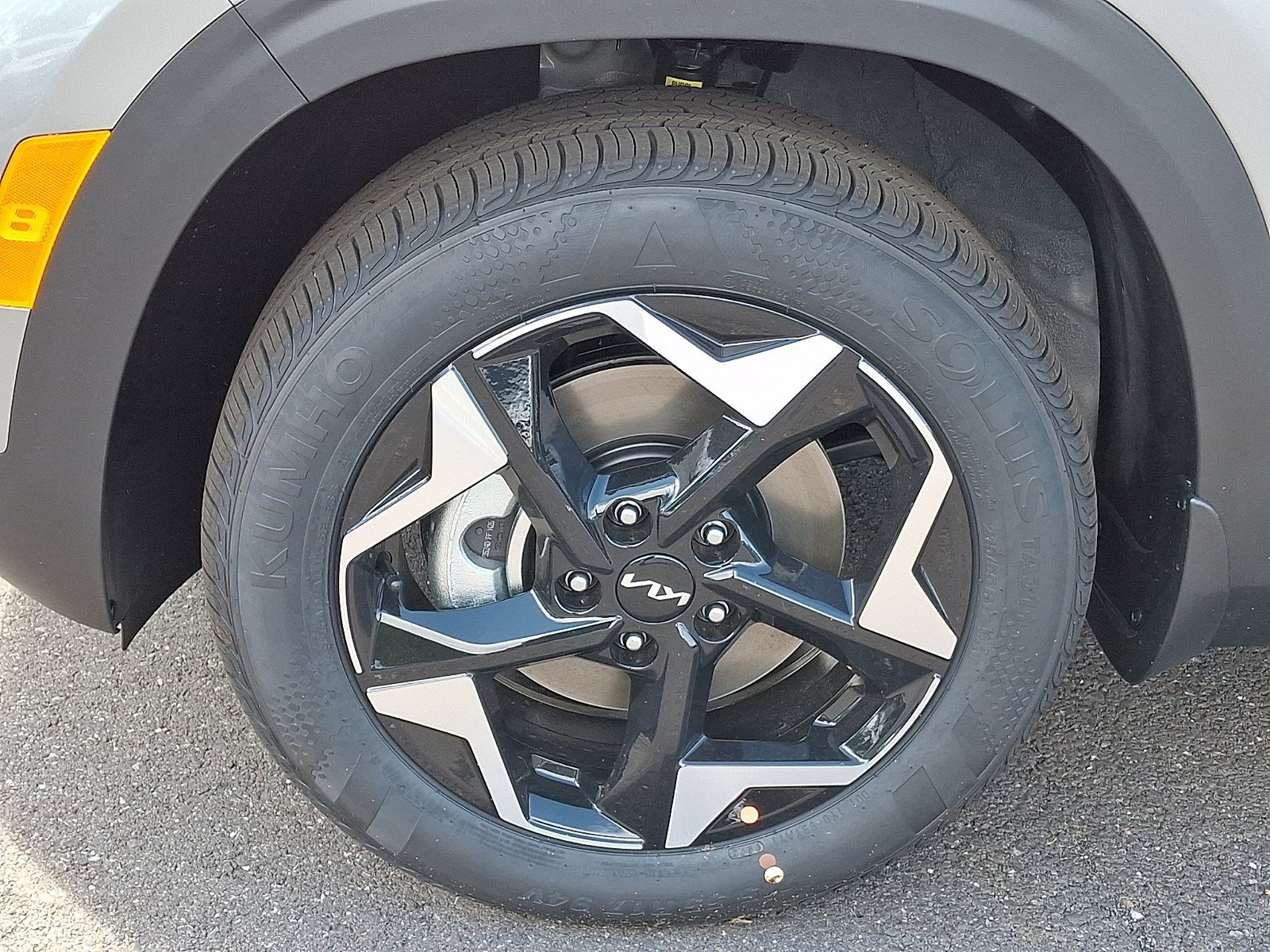 New 2026 Kia Seltos S AWD/4WD image 4
