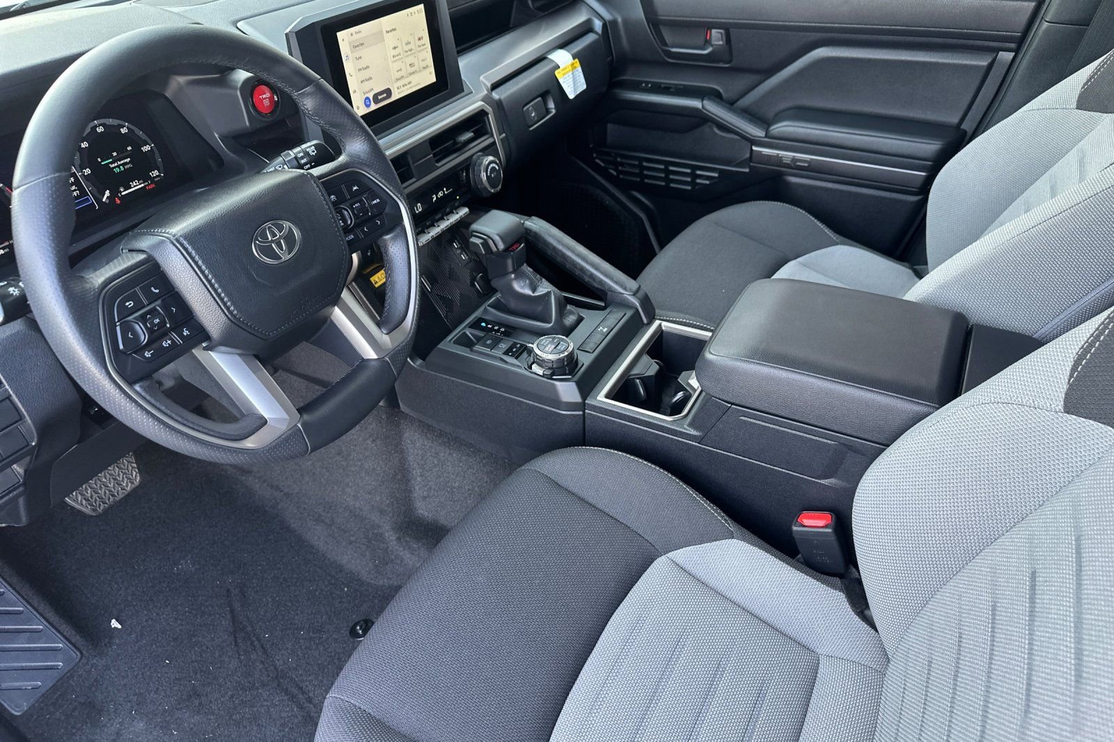 Used 2025 Toyota 4Runner TRD Off-Road image 10