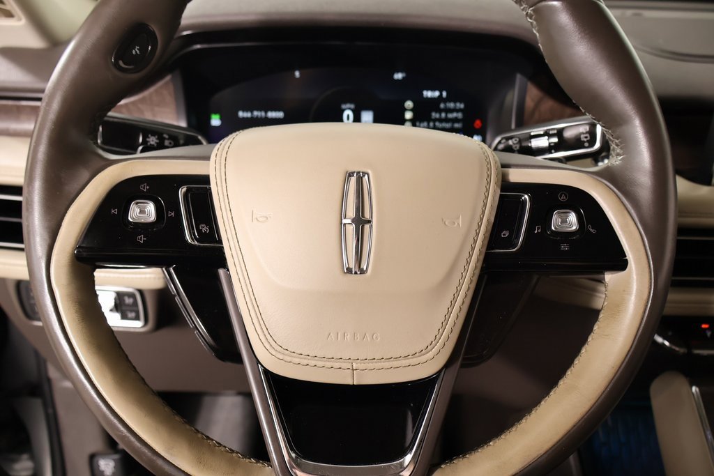 Used 2020 Lincoln Aviator Grand Touring w/ Equipment Group 302A image 3