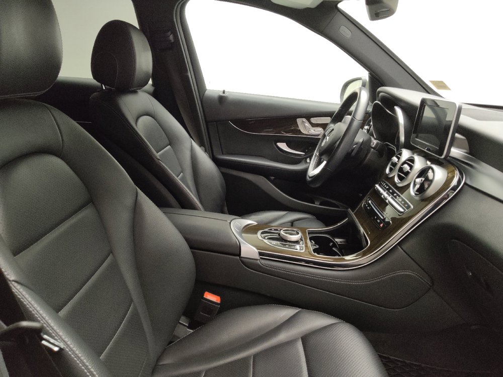 Used 2019 Mercedes-Benz GLC 300 4MATIC image 21