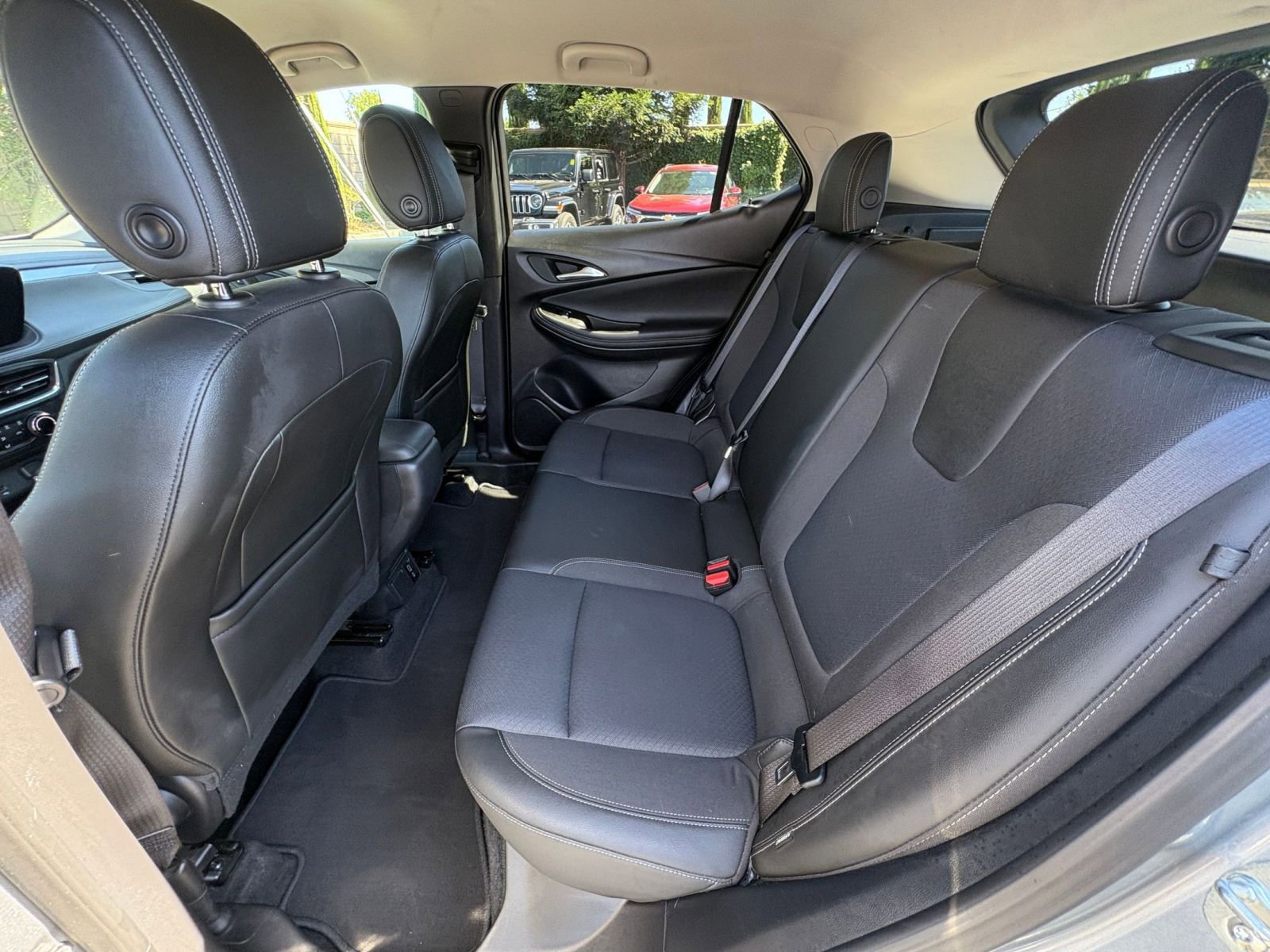 Used 2025 Buick Encore GX Preferred FWD image 24
