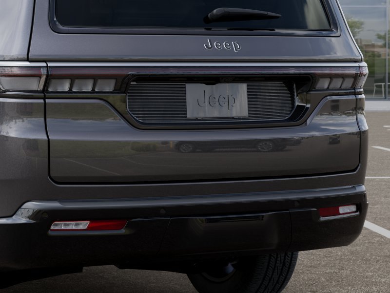 New 2026 Jeep Grand Wagoneer 2WD w/ 8-Passenger Seating Package image 13