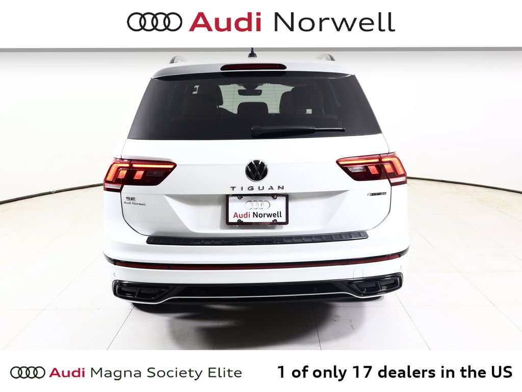 Used 2024 Volkswagen Tiguan SE R-Line AWD/4WD image 12