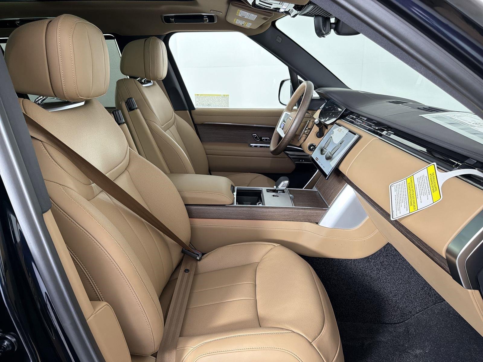 New 2026 Land Rover Range Rover Long Wheelbase SE image 31