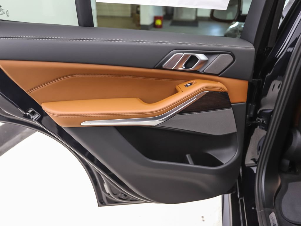 New 2026 BMW X5 xDrive40i w/ M Sport Package image 19