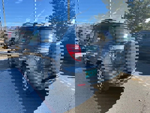 Used 2011 Toyota RAV4 4WD image 4