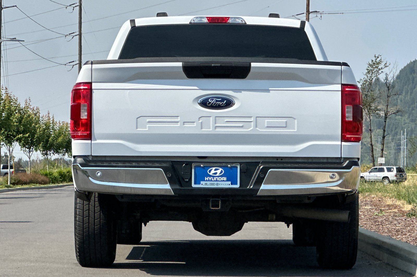Used 2021 Ford F150 XLT w/ Equipment Group 301A Mid AWD/4WD image 4