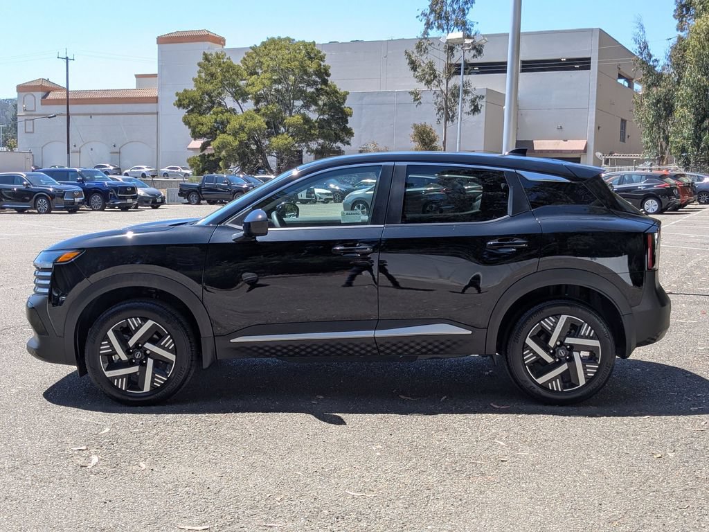 Used 2025 Nissan Kicks SV FWD image 8