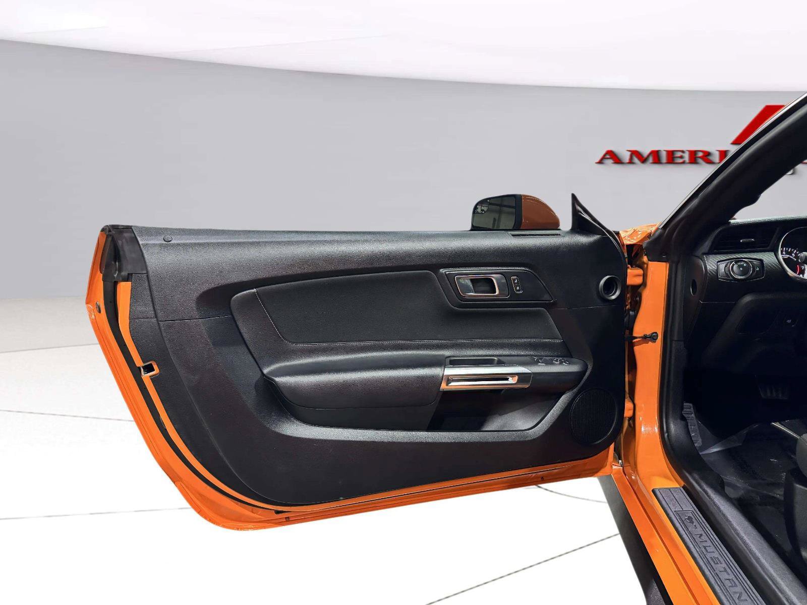 Used 2020 Ford Mustang Coupe RWD image 18