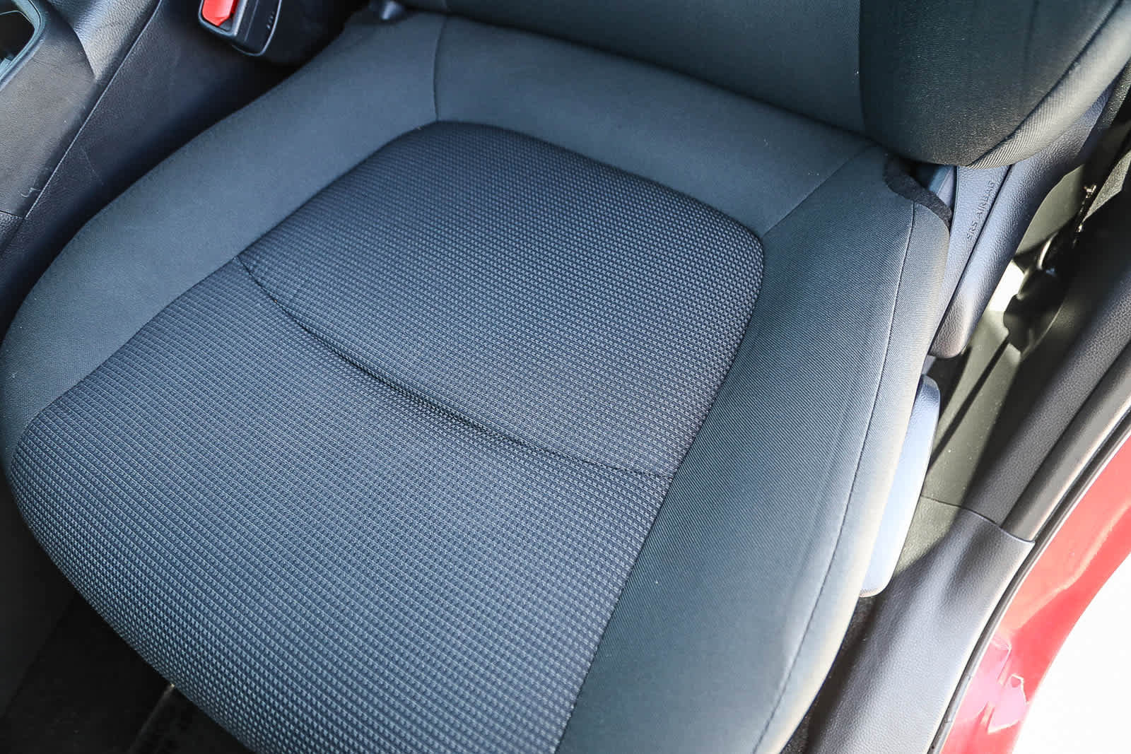 Certified 2025 Toyota RAV4 LE image 25