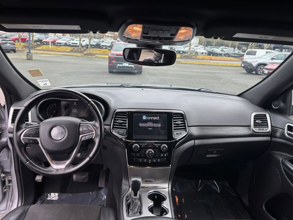 Used 2020 Jeep Grand Cherokee Altitude image 12