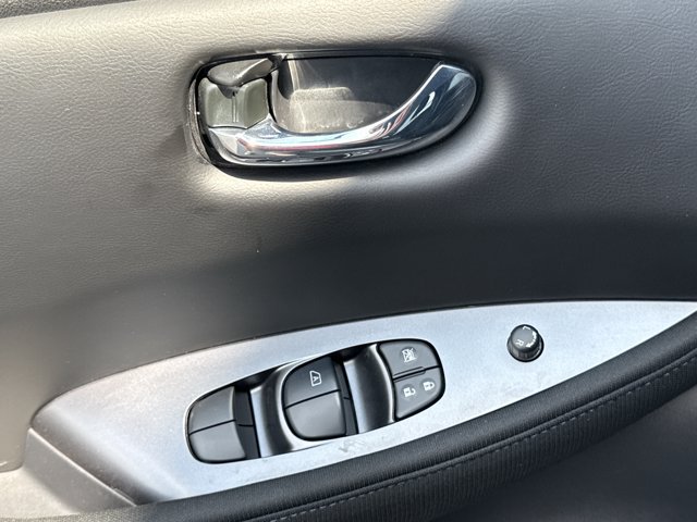 Certified 2025 Nissan Leaf S FWD image 13