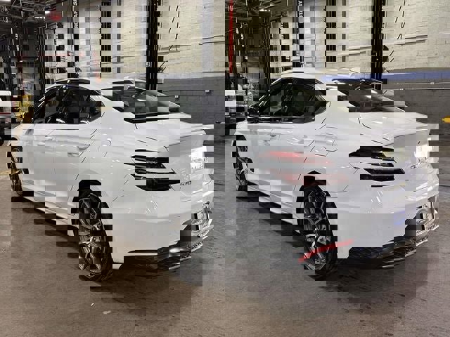 Used 2023 Genesis G70 2.0T image 5