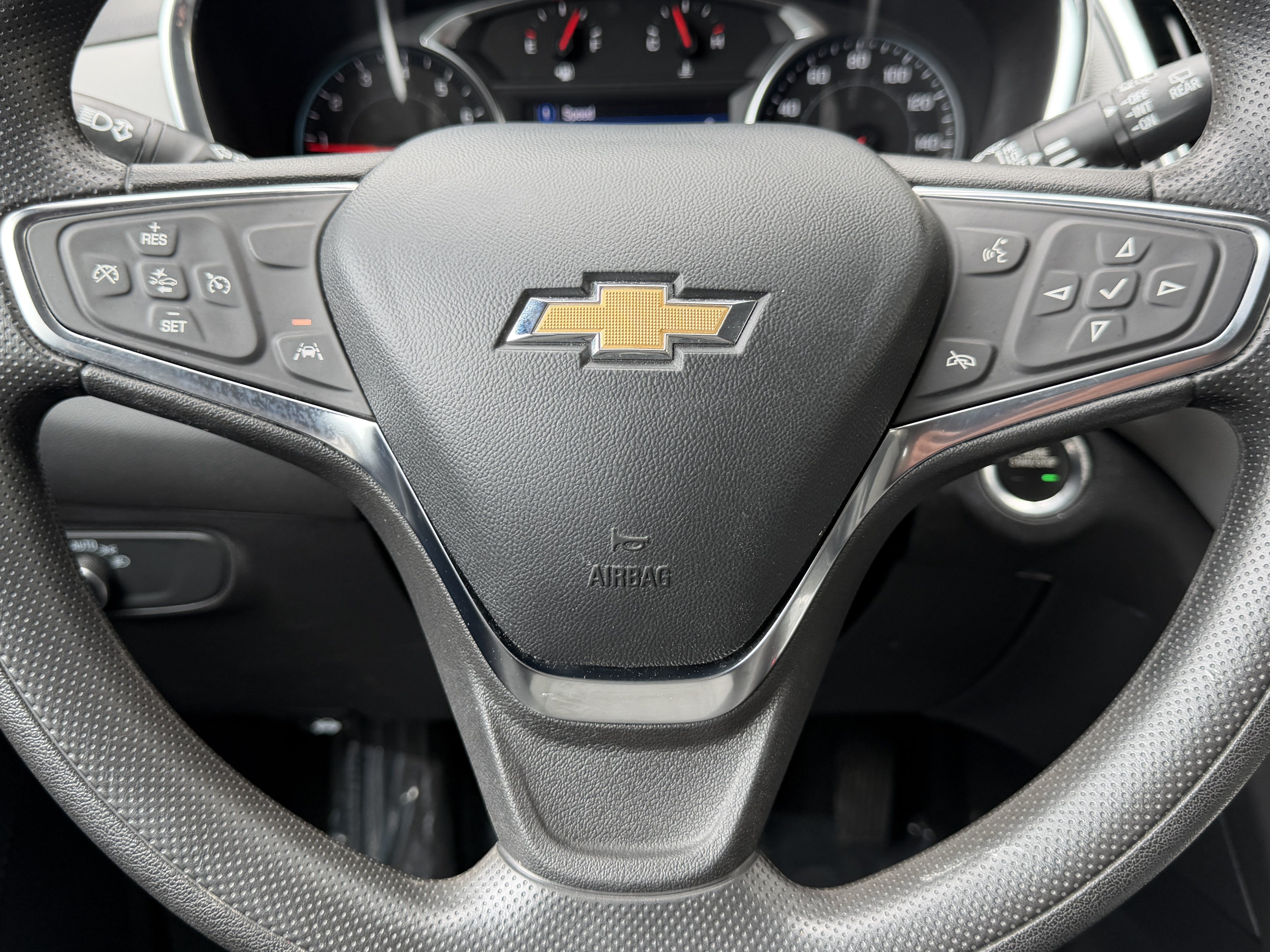 Used 2024 Chevrolet Equinox LS w/ LS Convenience Package FWD image 34