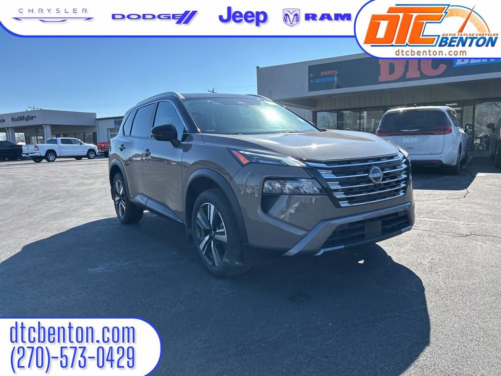 Used 2025 Nissan Rogue SL w/ SL Premium Package image 1