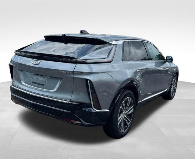Used 2024 Cadillac Lyriq Luxury AWD/4WD image 5