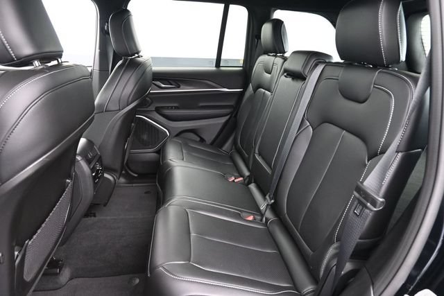 Used 2026 Jeep Grand Cherokee Limited w/ Luxury Tech Group II AWD/4WD image 26