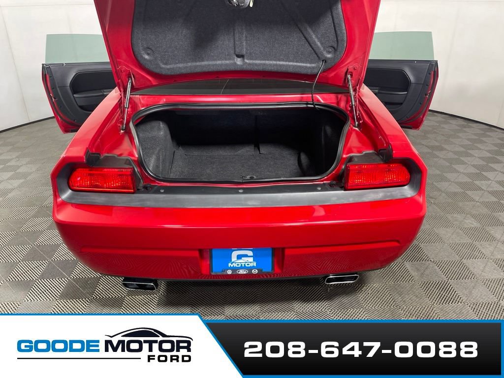 Used 2012 Dodge Challenger R/T RWD image 16