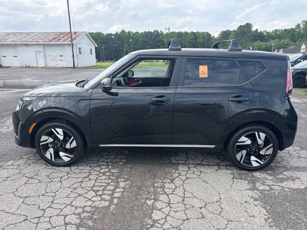 Used 2025 Kia Soul GT-Line FWD image 1